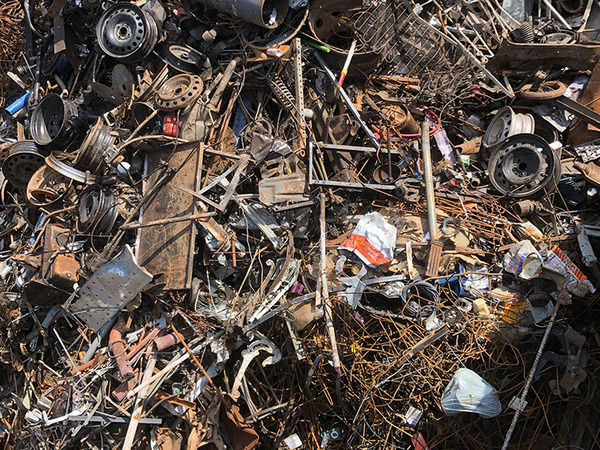 reciclagem de sucatas na zona oeste