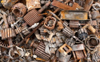 Sua sucata de alumínio vale ouro na reciclagem e pouca gente sabe disso